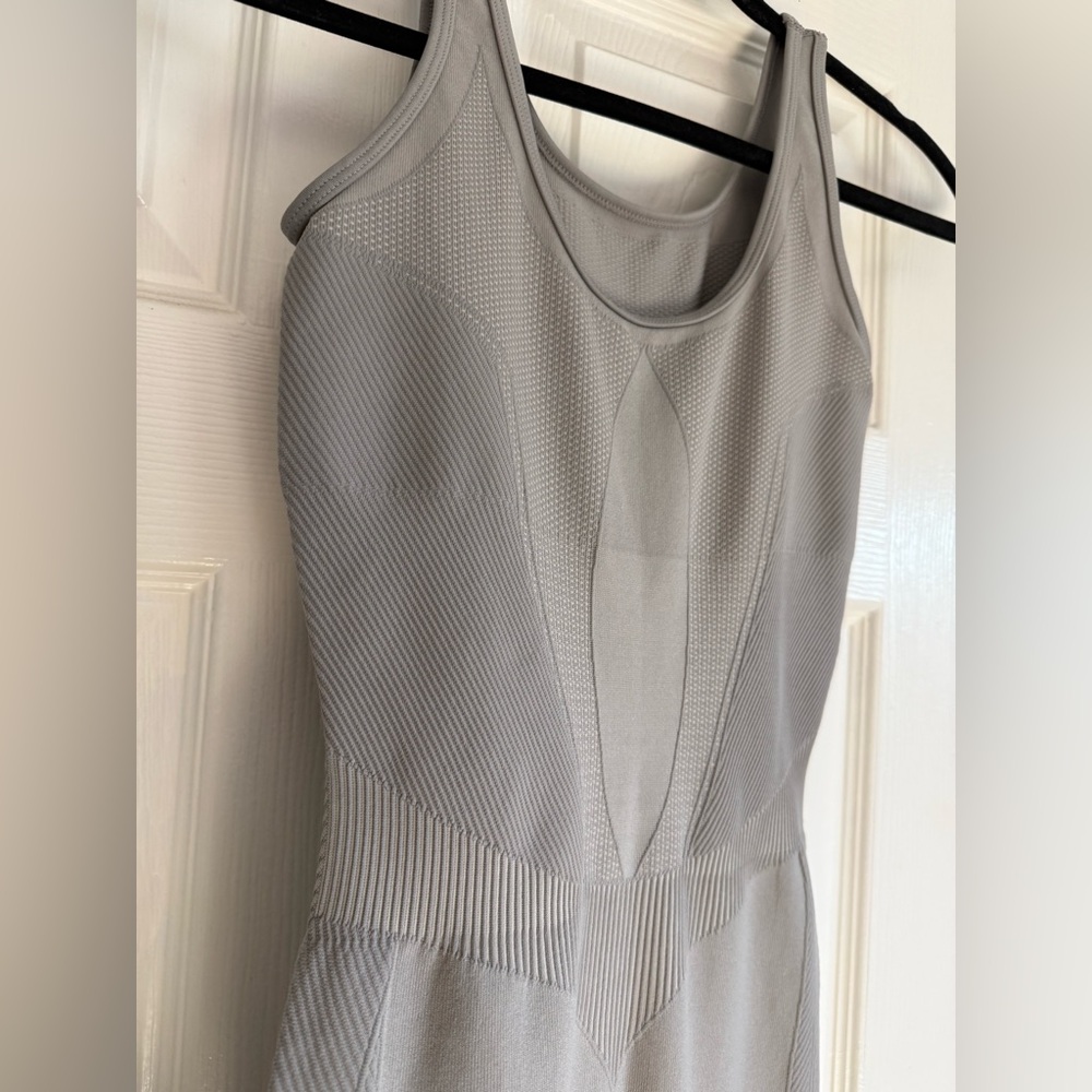 The Giving Movement Women's Gray Jumpsuit size Small - Picture 4 of 8